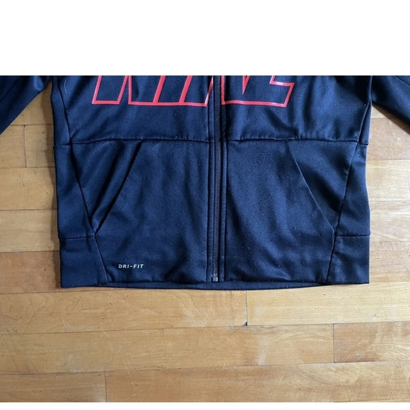 Nike Dri-FIT Youth Size Medium Activewear Jacket Black & Red - Picture 7 of 11